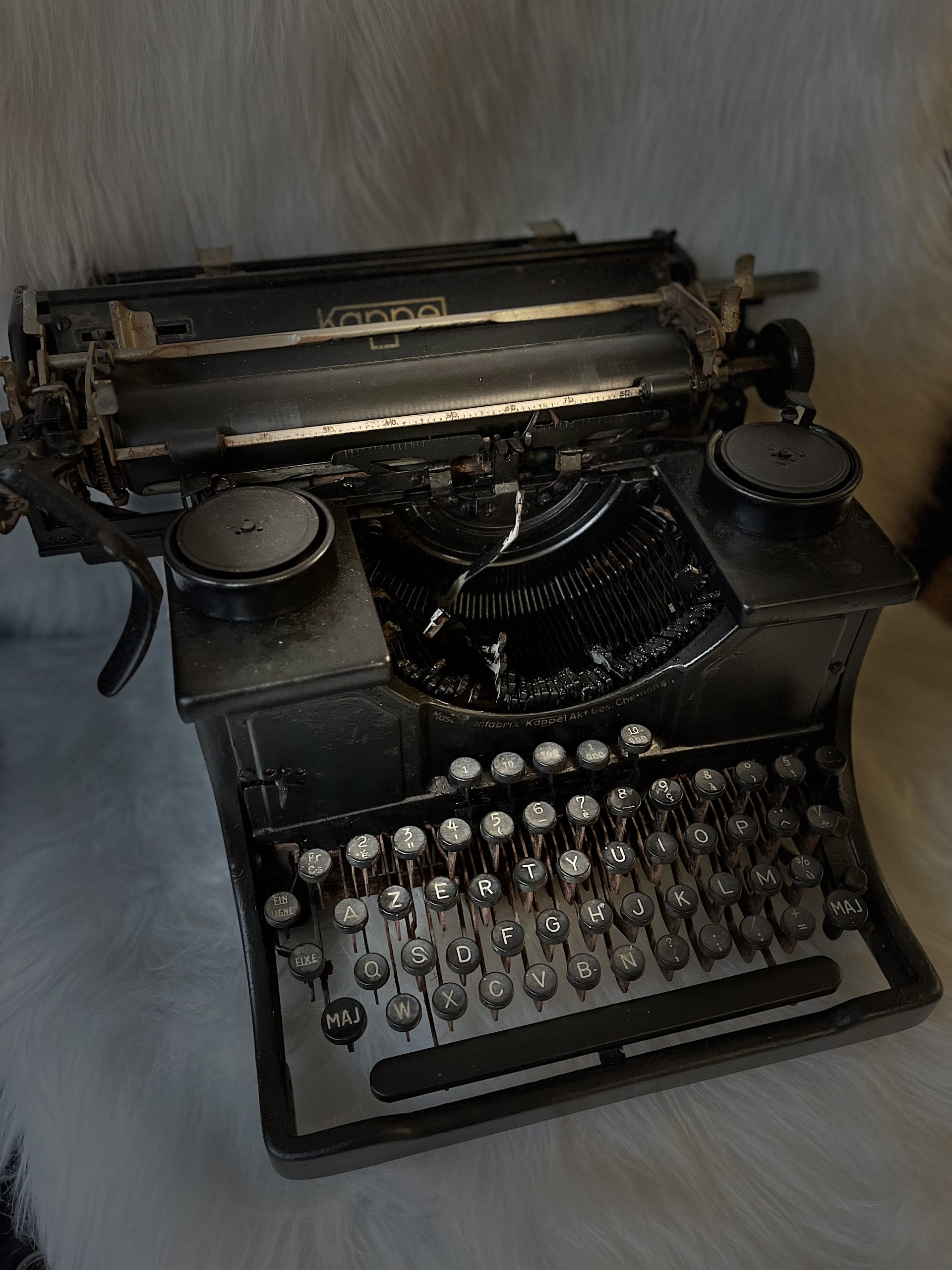 Machine à écrire – Décoration événementielle – Scénographie – Location